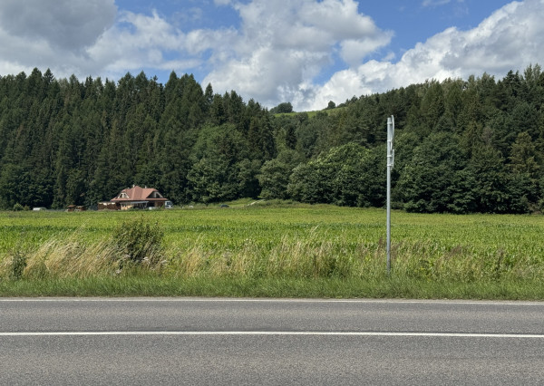 Pozemok medzi Námestovom a Oravskou Jasenicou