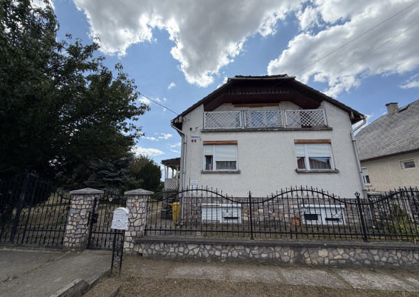 Krásny rodinný dom v obci Halmaj- Maďarsko -PREDAJ
