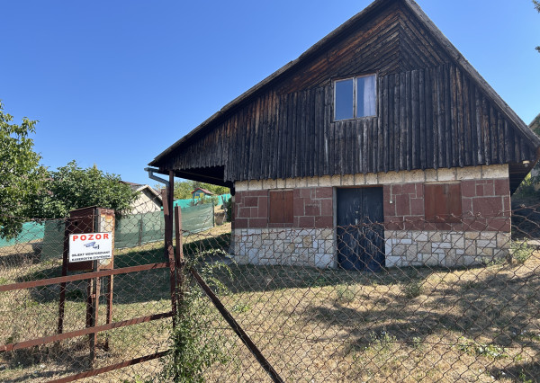 Predaj, Chata,  viničný dom, vinica   LEVICE 121-13-MIJK