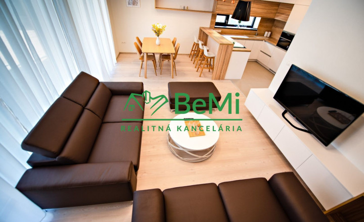 Rodinný dom na predaj v obci Borský Mikuláš - fotografia 1