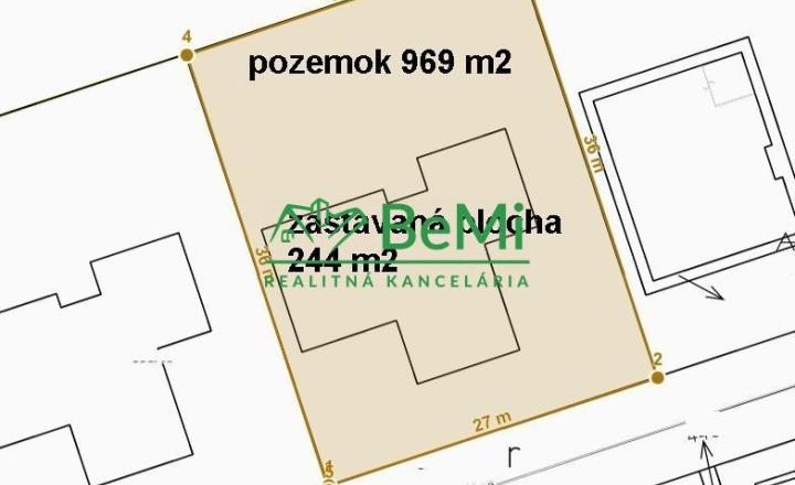 Pozemok (969 m2) so stavebným povolením+ projekt Malý Lapáš - fotografia 1
