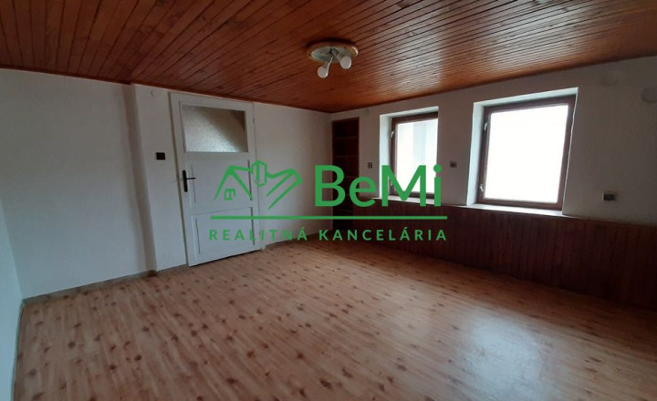 DOM - CHALUPA s garážou, krásnym okolím, výhľadmi ... Banská Štiavnica (070-12-DAR) - fotografia 10