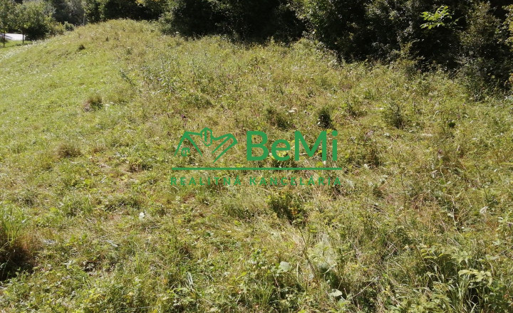 Predaj: Pozemok 784m2, Terchová (032-14-MACHa)