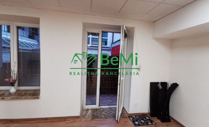 PRENÁJOM : Kancelárske priestory v centre Žilina (006-25-JSZ) - fotografia 5