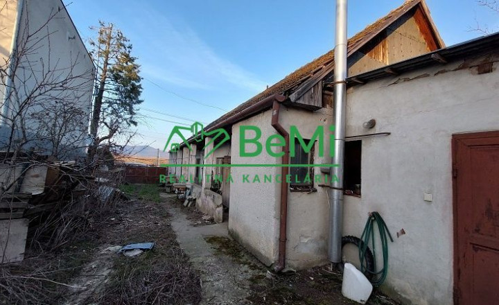Predaj - starý rodinný dom v obci Radošina ID 118-12-LUGUa - fotografia 12