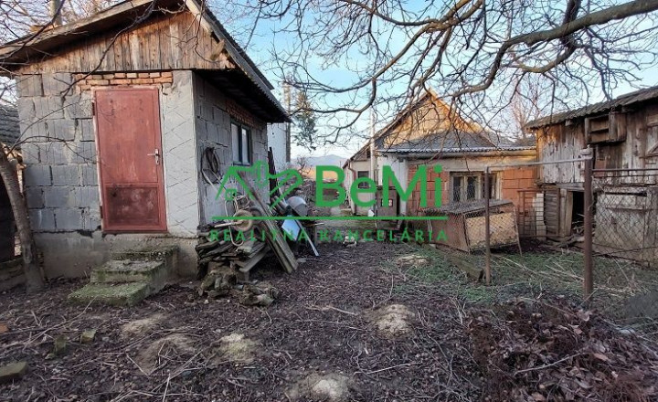Predaj - starý rodinný dom v obci Radošina ID 118-12-LUGUa - fotografia 13