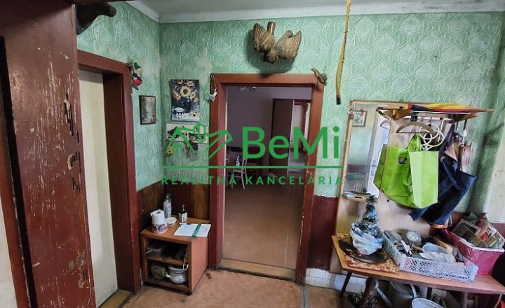 Predaj - starý rodinný dom v obci Radošina ID 118-12-LUGUa - fotografia 5