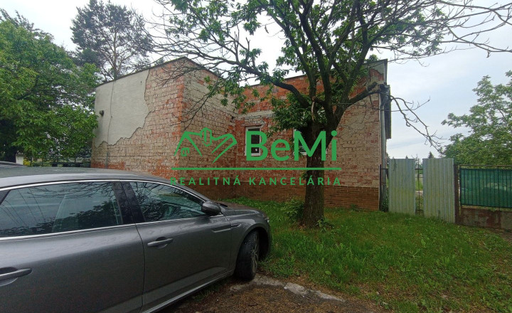 Predaj budovy v obci Sejkov - fotografia 1