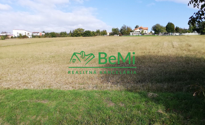EXKLUZÍVNE - Na predaj investičný pozemok Nitra. 4316 m2 - fotografia 5