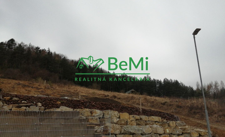 Predaj: Pozemok, 686m2, Lietava (092-14-MACHa) - fotografia 1