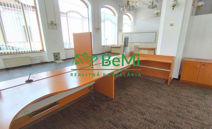 Krásny komerčný /prevádzkový priestor na prenájom-Lučenec - fotografia 5