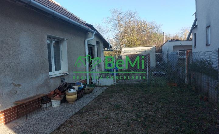 Predaj starší rodinný dom Vráble, 1034m2, NR (107-12-ERF) - fotografia 17