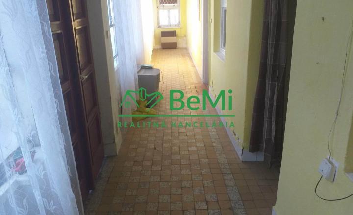 Predaj starší rodinný dom Vráble, 1034m2, NR (107-12-ERF) - fotografia 11