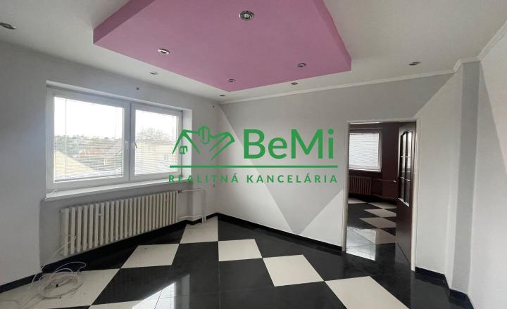ZNÍŽENÁ CENA! Exkluzívne!  Rodinný dom na predaj, Sečovce - fotografia 10