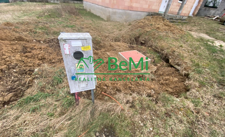 5 izbový rodinný dom , hrubá stavba Nitra - Malý Lapáš ID 447-12-MIG - fotografia 3
