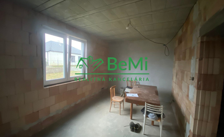 5 izbový rodinný dom , hrubá stavba Nitra - Malý Lapáš ID 447-12-MIG - fotografia 15