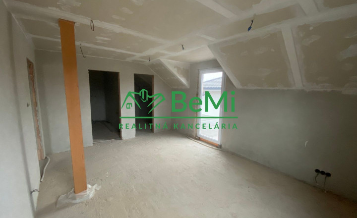5 izbový rodinný dom , hrubá stavba Nitra - Malý Lapáš ID 447-12-MIG - fotografia 23