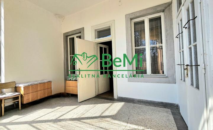RODINNÁ VILA V CENTRE RIMAVSKEJ SOBOTY -EXKLUZÍVNE NA PREDAJ - fotografia 31