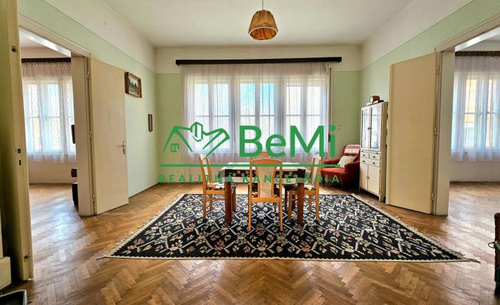 RODINNÁ VILA V CENTRE RIMAVSKEJ SOBOTY -EXKLUZÍVNE NA PREDAJ - fotografia 35