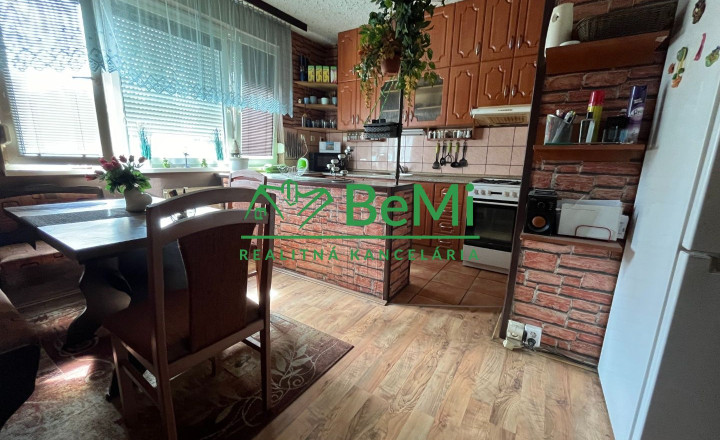 Predaj  4 izbový byt  - Kalná nad Hronom (035-114-MIJK) - fotografia 1