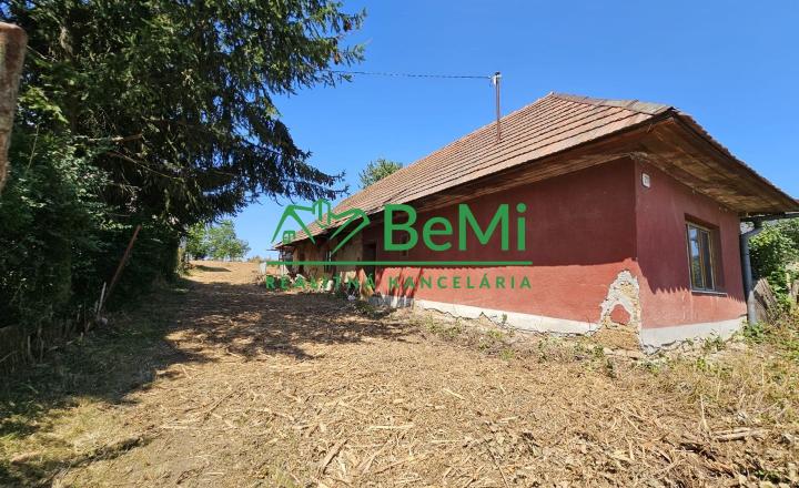 Pozemok so starším domom v obci Malé Chyndice ID 239-14-MIGa - fotografia 4