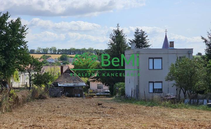 Pozemok so starším domom v obci Malé Chyndice ID 239-14-MIGa - fotografia 7