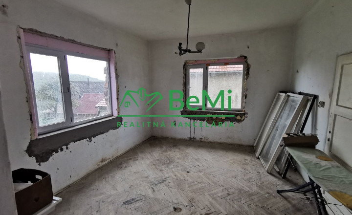 Predaj rodinného domu v obci Seč-Nitrianske Rudno 007-12-ZUPIa - fotografia 9