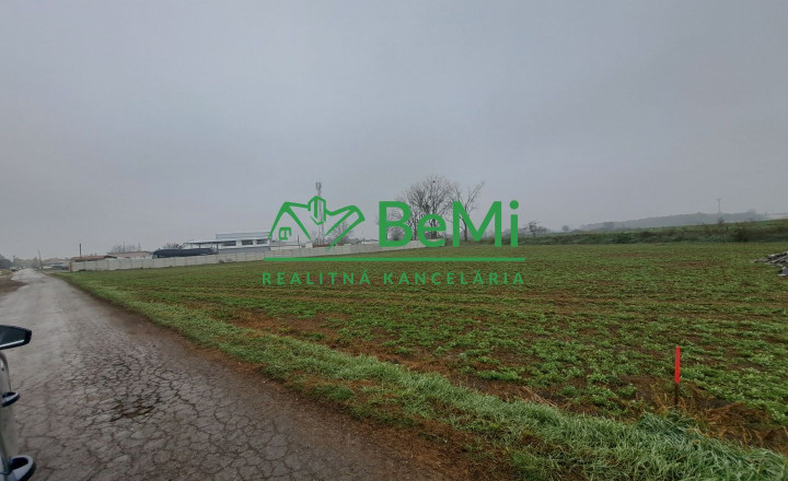 Stavebný pozemok - 3691 m2/530 m2, ľahký priemysel, Čierny Brod ID 011-14-EVBA - fotografia 1