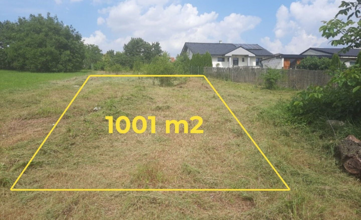 PREDAJ - STAVEBNÝ POZEMOK 1001 m2 DVORNÍKY ID 024-14-FIJA