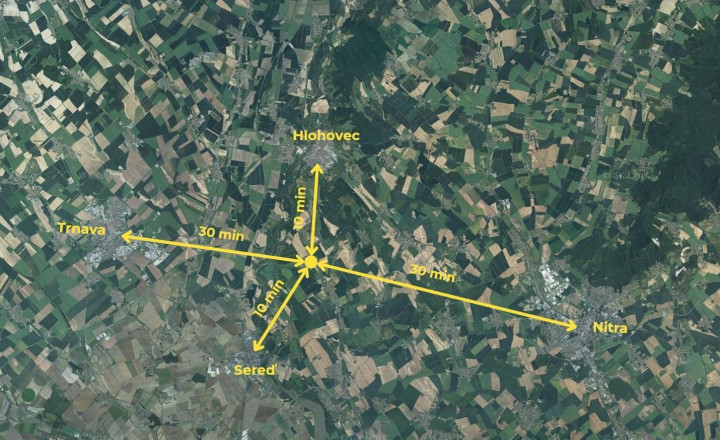 PREDAJ - STAVEBNÝ POZEMOK 1001 m2 DVORNÍKY ID 024-14-FIJA - fotografia 1