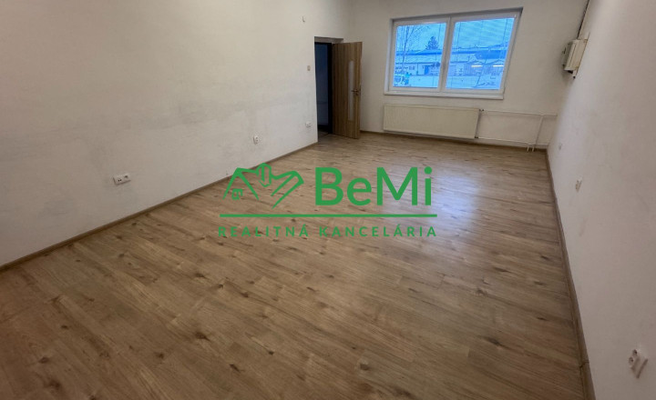 NA PRENÁJOM – kancelárske priestory o celkovej výmere 158 m2, Nitra – Mlynárce - fotografia 5