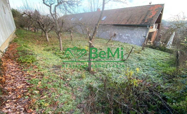 Veľké Chyndice pozemok 582 m2 ID 535-14-MIG - fotografia 9