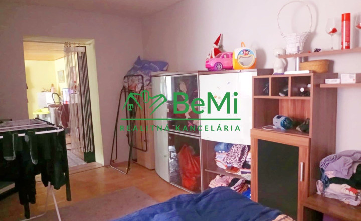 Predaj štvorizbového rodinného domu - Tekovské Lužany (043-12-HEKA) - fotografia 4