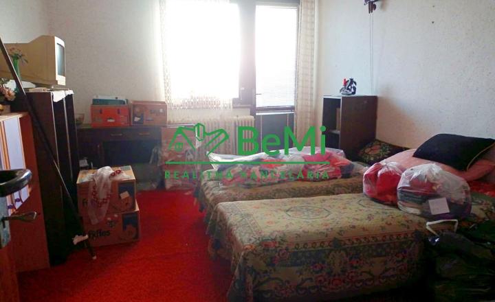 Predaj viacgeneračného rodinného domu - Dolné Semerovce  (044-12-HEKA) - fotografia 4