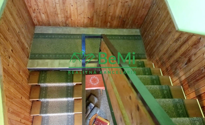 Predaj viacgeneračného rodinného domu - Dolné Semerovce  (044-12-HEKA) - fotografia 16