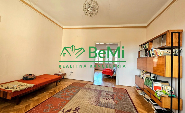 RODINNÁ VILA V CENTRE RIMAVSKEJ SOBOTY -EXKLUZÍVNE NA PREDAJ - fotografia 12