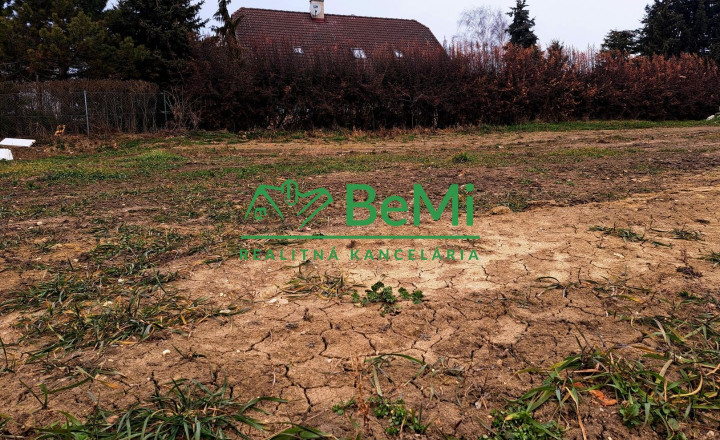 Predaj, stavebný pozemok -  Mojmírovce (008-14-JANS) - fotografia 1