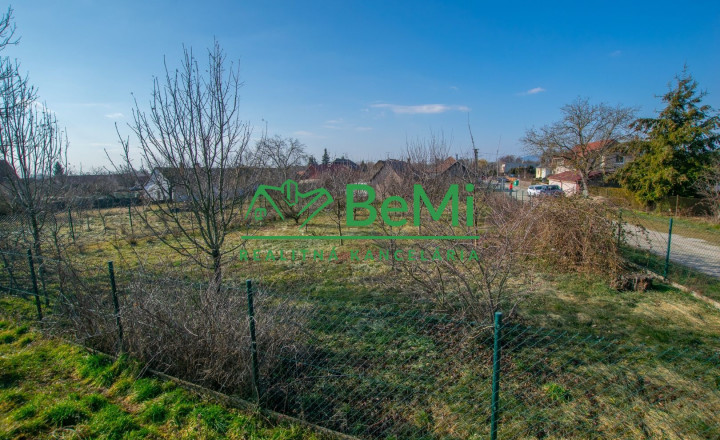 Exkluzívne na predaj vidiecky dom s veľkým pozemkom Jacovce - fotografia 38