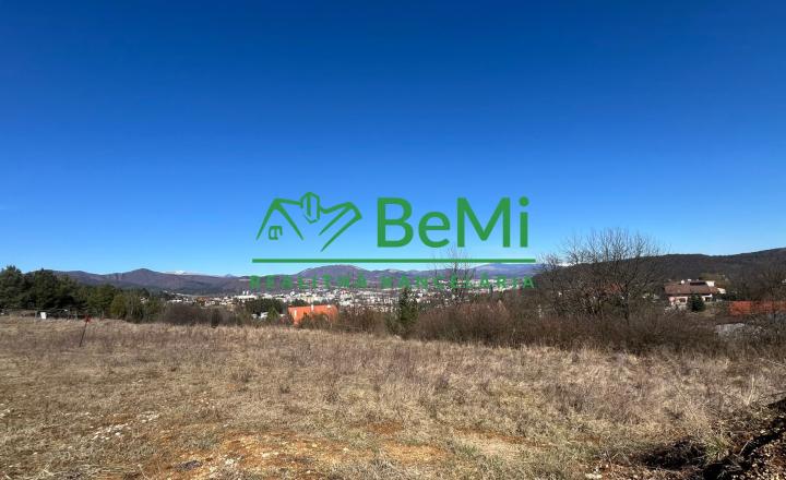 Stavebný pozemok 1208 m2, výhľad na mesto, Banská Bystrica - fotografia 7