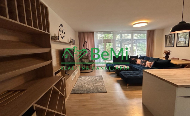 3 izbový byt, Banská Bystrica, terasa, vírivka, parkovaníe - fotografia 6