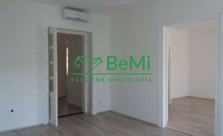 3-izbový byt v centre mesta Miscolc- Výhodná investícia - PREDAJ - fotografia 1