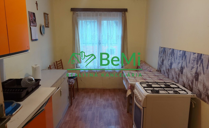 Predaj starší rodinný dom, Alekšince, pozemok 2750m2,  Nitra (202-12-JUF) - fotografia 9