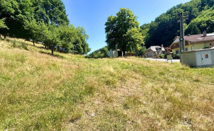Pozemok na predaj – Železná Breznica (časť Huta) - fotografia 1