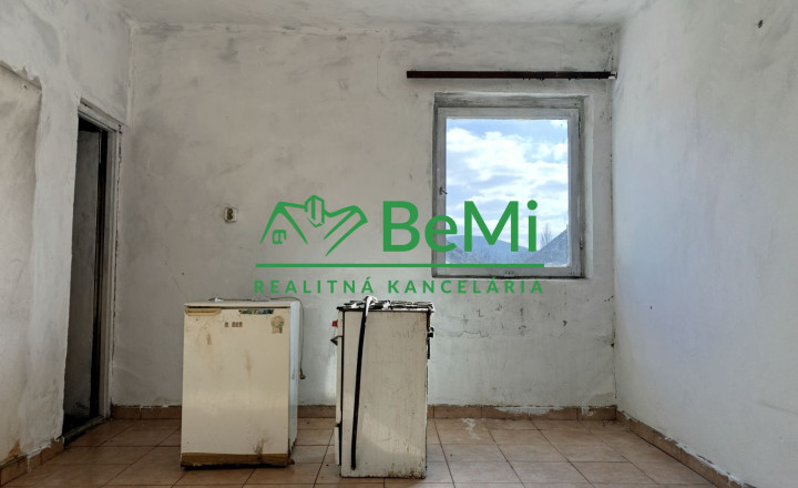 Rodinný dom v obci Boldogkóváraja -NA PREDAJ - fotografia 4