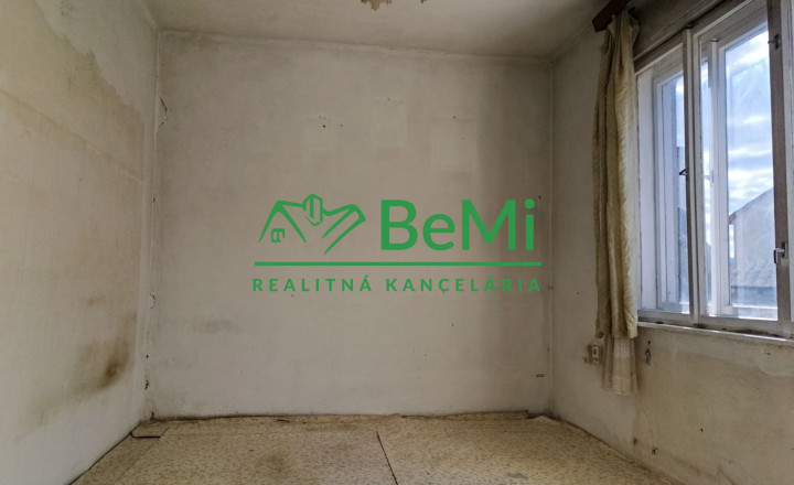 Rodinný dom v obci Boldogkóváraja -NA PREDAJ - fotografia 6