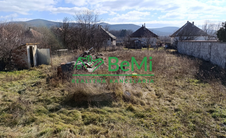 Rodinný dom v obci Boldogkóváraja -NA PREDAJ - fotografia 1