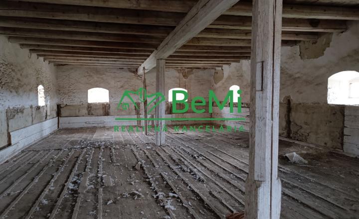 Budova v obci  PERE -NA PREDAJ za 52000,-Eur - fotografia 1