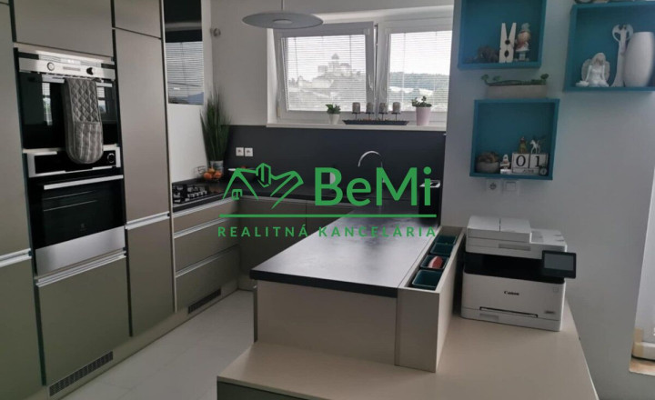  Na Predaj 3 izbový byt Trenčín Istebník  - fotografia 3