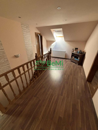 Predaj, zrekonštruovaný rodinný dom - Šahy (039-12-PEKR) - fotografia 10