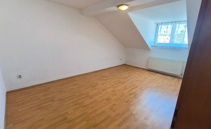 Predaj: 4 izbový byt - Mezonet Čadca, 142m2 (192-114-PEMOa) - fotografia 6